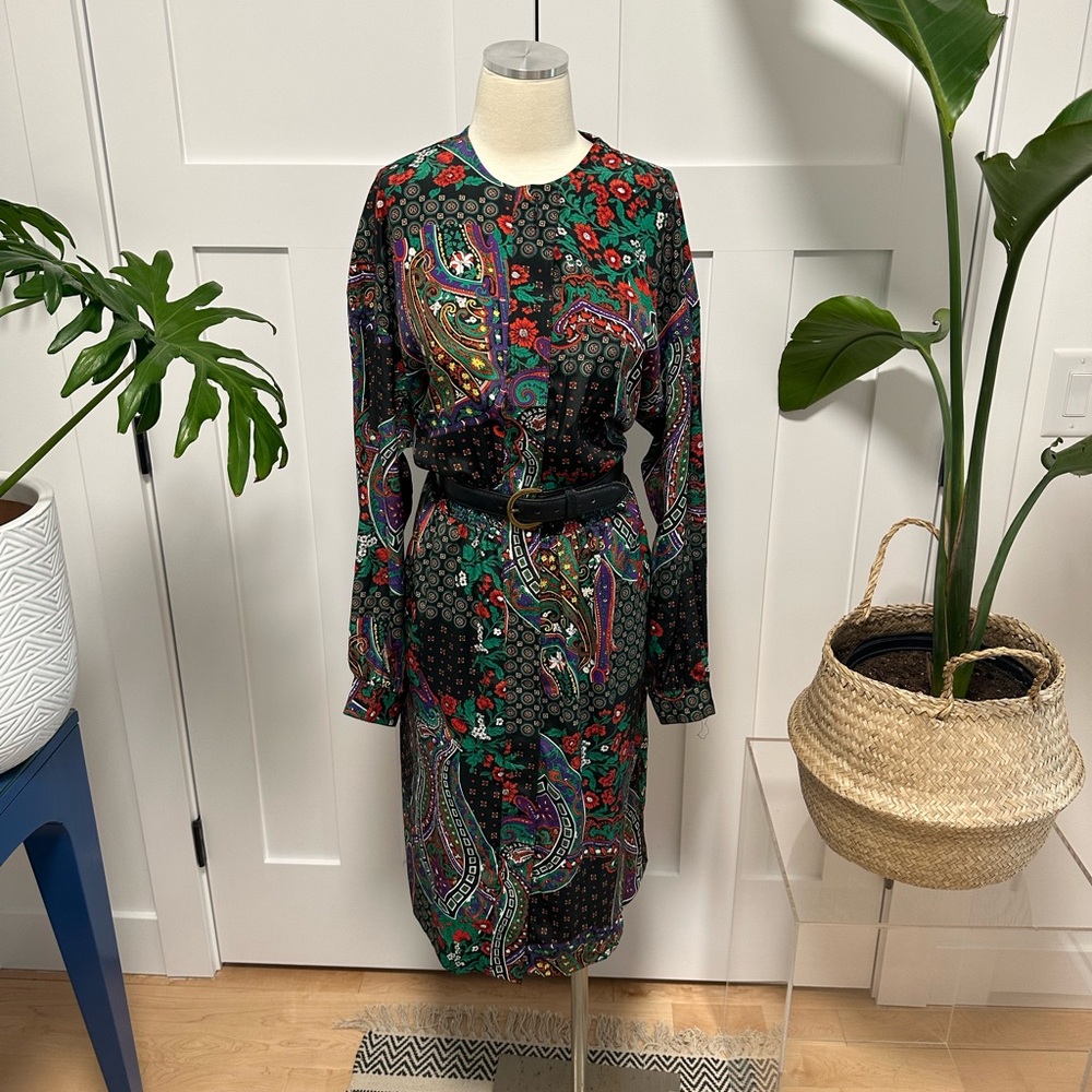 Leslie Fay Vibrant Paisley Long Sleeve Dress